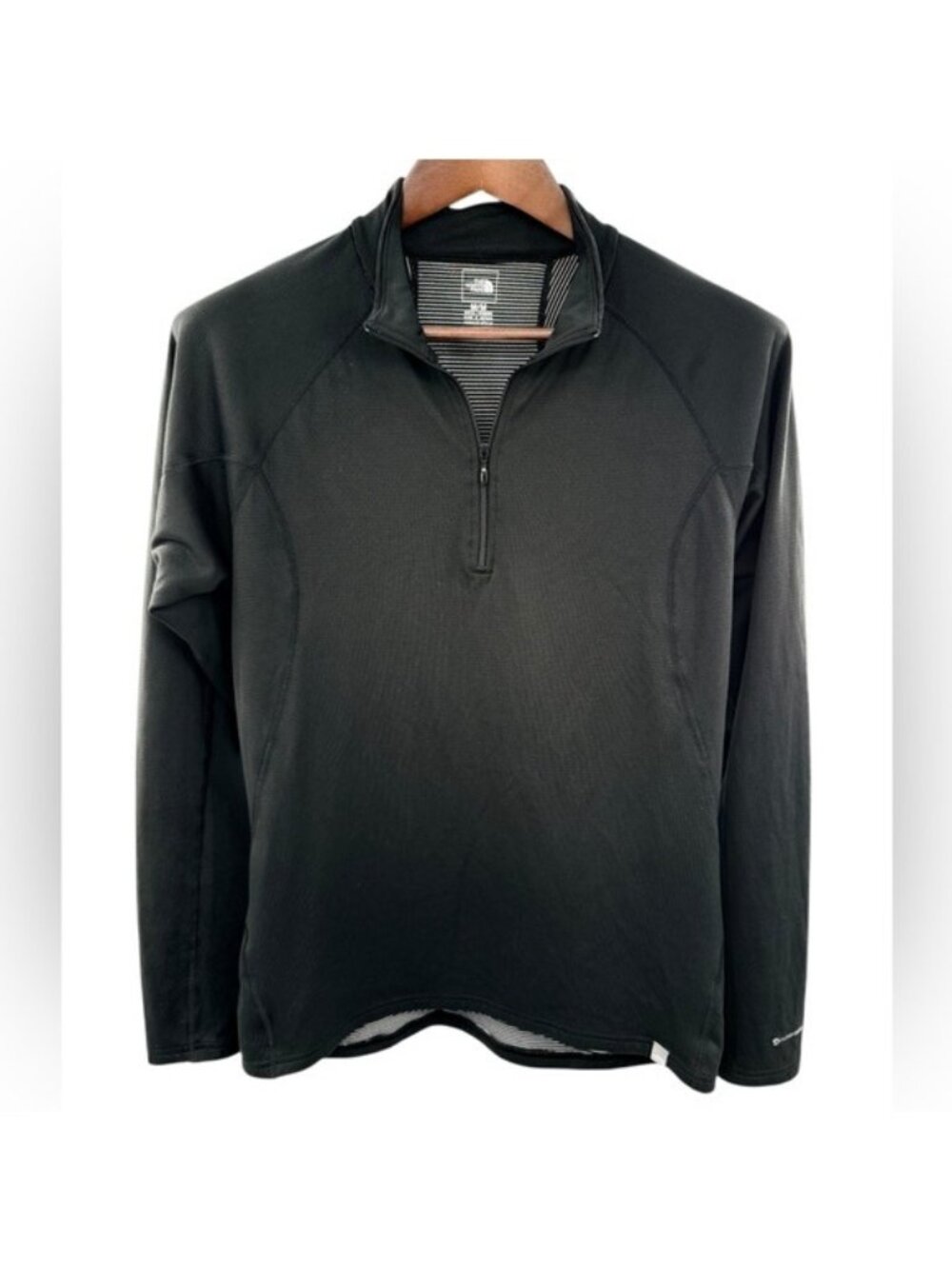 The North Face Men’s M Black FlashDry 1/4 Zip Pullover Athletic Performance Top
